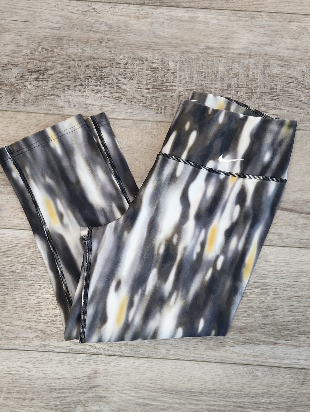 Nike Abstract Print Capri Leggings - Gray, White & Yellow Accents